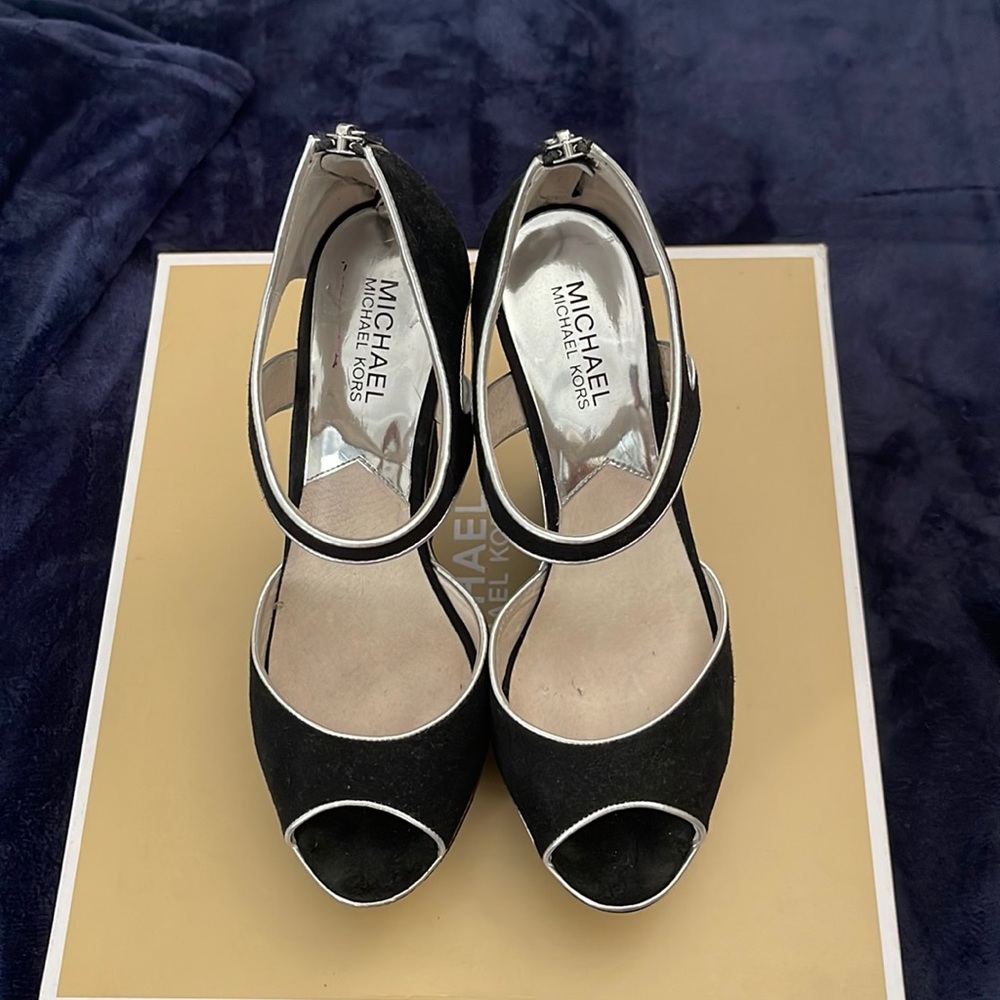 Michael Kors Riley wedge